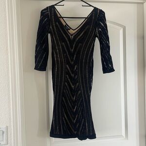 Bebe Women Dress Medium Black Chevron Midi Bodycon Netted 3/4 Sleeve V Neck